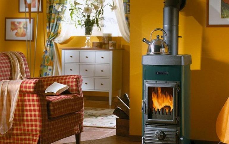 Potbelly stoves made of cast iron for heating country houses Potbelly stove with stove