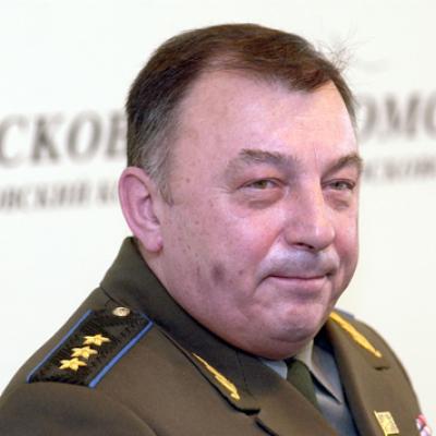 MChS Alexander Soloviev.  Sehr geehrter General des Ministeriums für Notsituationen.  Du willst leben und dich an alles erinnern
